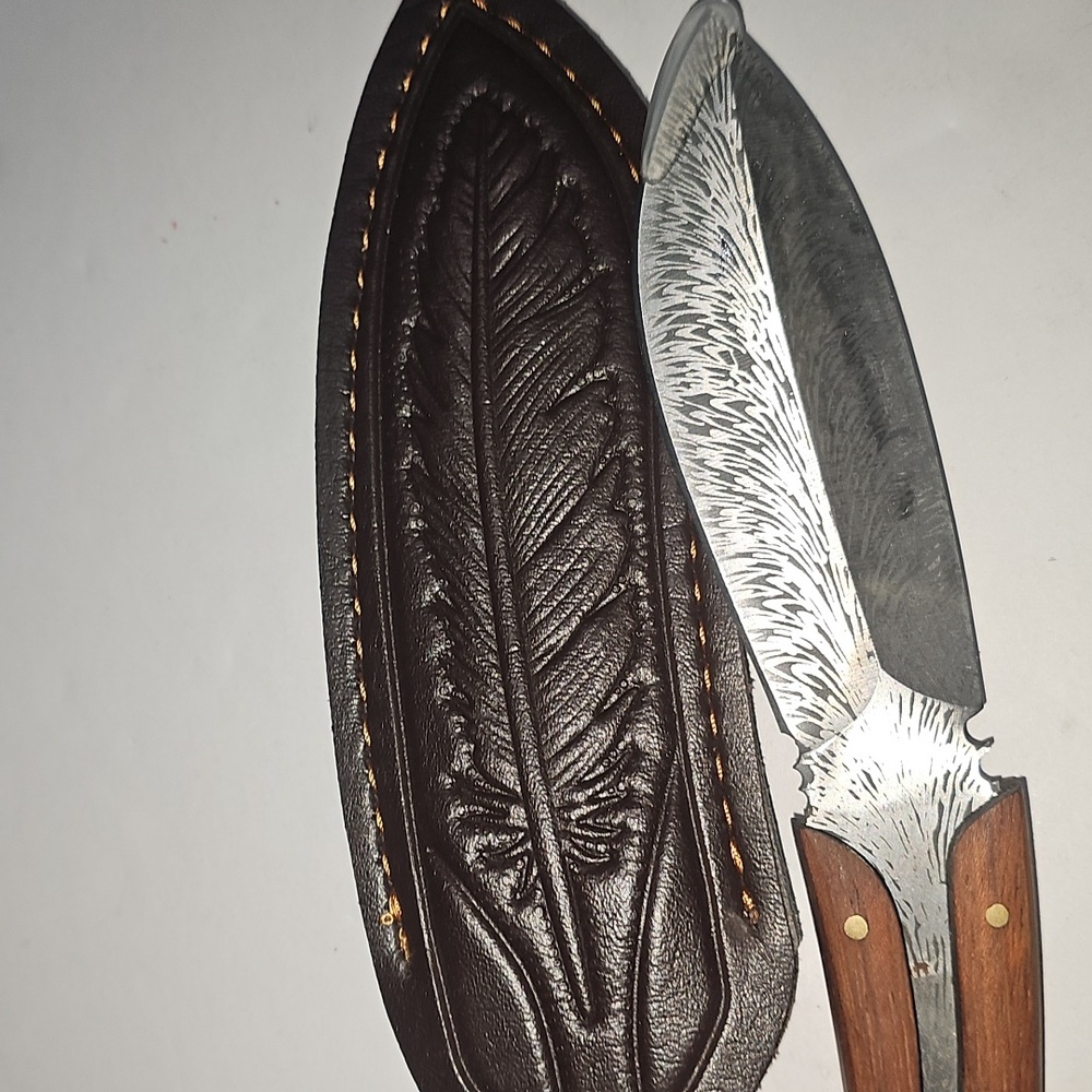 Damascus Style Handcrafted Knife with Sheath - Brown Handle New In Box